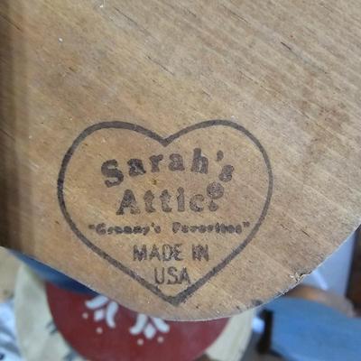 'Sarah's Attic' Americana Style Decor & More (B1-JS)