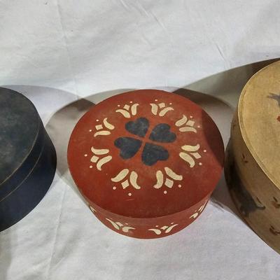 'Sarah's Attic' Americana Style Decor & More (B1-JS)