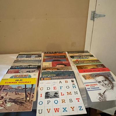 VARIOUS VINTAGE VINYL RECORDS