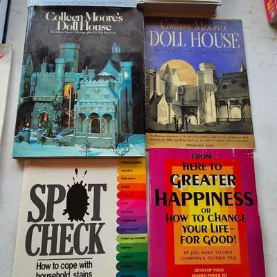 Resource books Coca Cola, Flea Market, Dolls, etc
