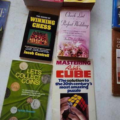 Resource books Coca Cola, Flea Market, Dolls, etc