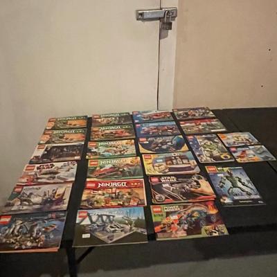 LEGO CONSTRUCTION MANUELS