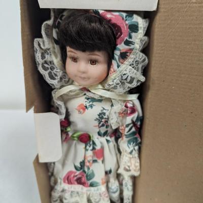 Fine Bisque Porcelain Royalton Collection Doll Heather