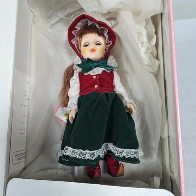 Effanbee Story Book Collection Wizard Of Oz Munchkin Girl