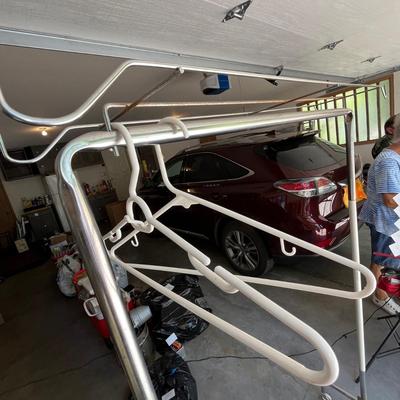 Clothes rack