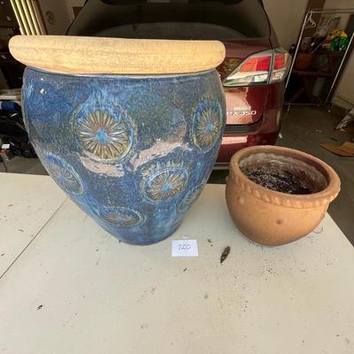 Pottery pots