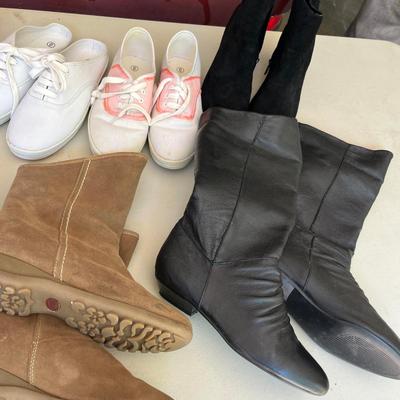 Tub of ladies shoes & boots
