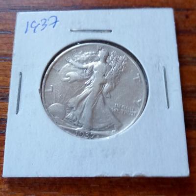 LOT 16 1937 WALKING LIBERTY HAIL DOLLAR