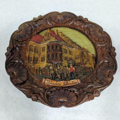 Vtg Hofbräuhaus München Germany 3-D Souvenir Plate Handpainted Pressed Wood