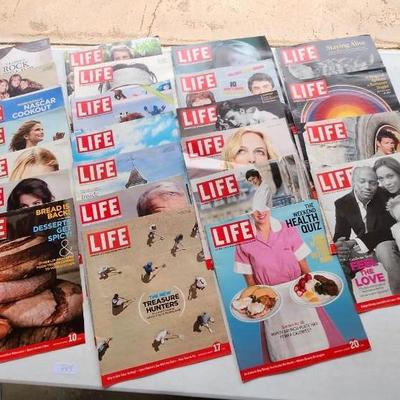30 Life Magazines