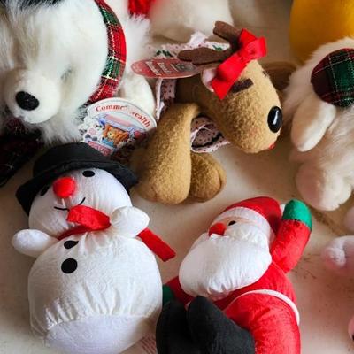 Christmas stuffed animals / plushies lot
