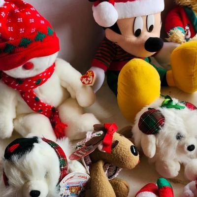 Christmas stuffed animals / plushies lot