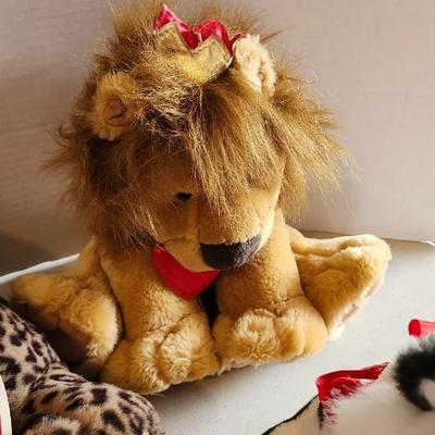 Vintage hallmark Stuffed animals / plushies lot