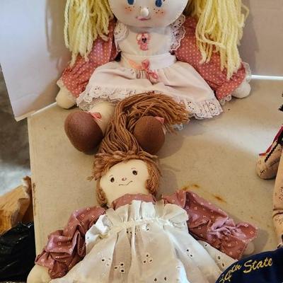 Doll and Stuffed animals / plushies lot