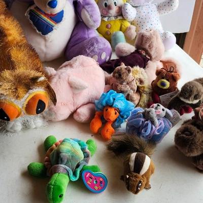 American Greetings, AVON Dakin Stuffed animals / plushies lot