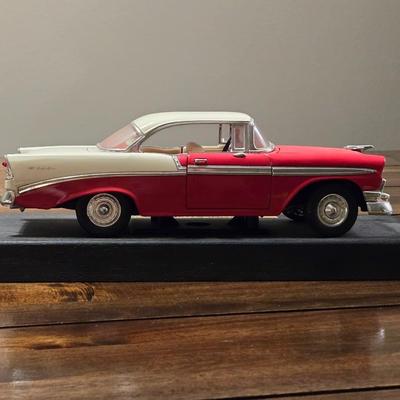 1956 Chevrolet Bel Air 1/18 Miniature