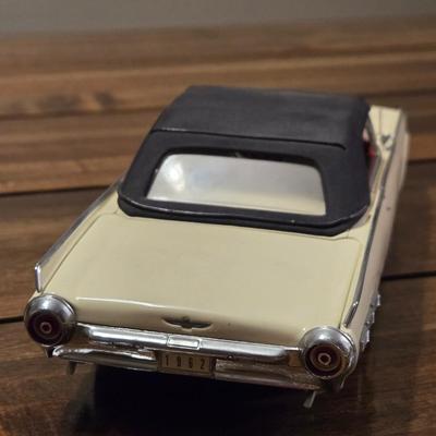 1962 Ford Thunderbird Miniature