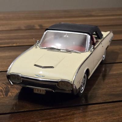 1962 Ford Thunderbird Miniature