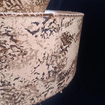 GREAT RETRO TABLE LAMP W/SPLATTER CERAMIC BASE