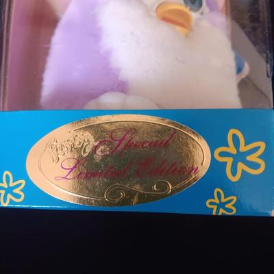 NIB ELECTRONIC FURBY TOY SPECIAL LIMITED EDITION