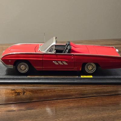 1963 Ford Thunderbird 1/18