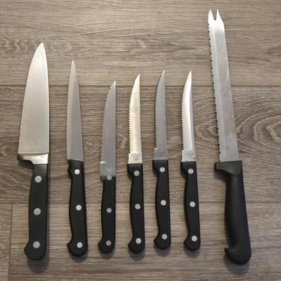 Black Handle Knife Set