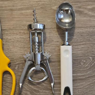 Kitchen Utensils & Collapsible Measuring Cups