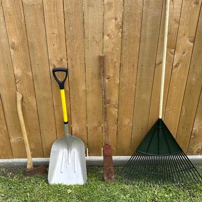Yard Tool Lot 2