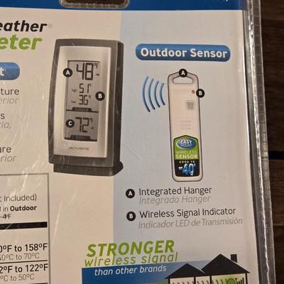 New in the Package Acu Rite Wireless Backyard Weather Thermometer