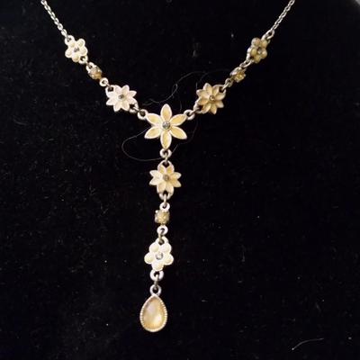 Gold and yellow necklace