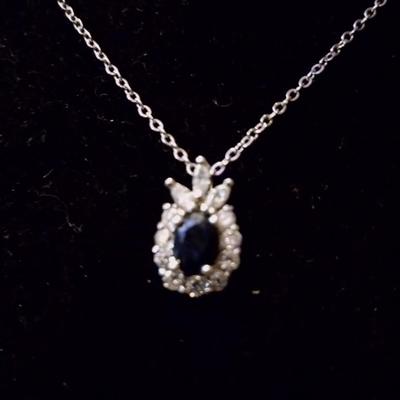 Diamond pendant necklace