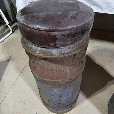 Pair of Seat Top Milk Cans (B1-JS)