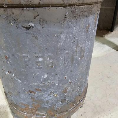 Pair of Seat Top Milk Cans (B1-JS)