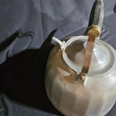 Wagner Ware 8QT Colonial Tea Kettle (B1-JS)