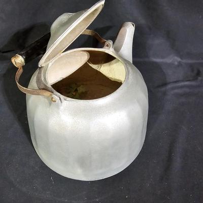 Wagner Ware 8QT Colonial Tea Kettle (B1-JS)