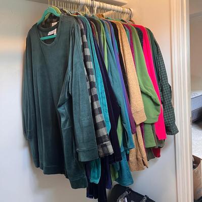 D&CO, H by Halston, and More Turtlenecks, Flannels, and Sweaters, Women’s Size 3XL-4XL (PC-DZ)