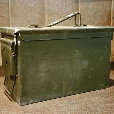 Vintage Militaria 5.56 Ammunition Metal Box