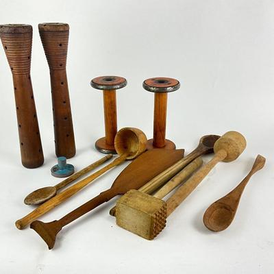 1110 Lot of Vintage Wooden Spools and Wooden Utensils