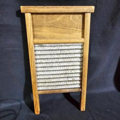 Country Folk Art Items (B1-JS)