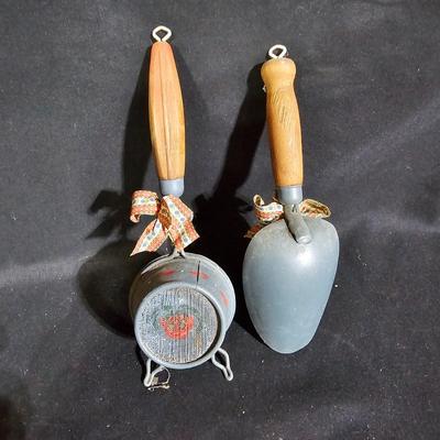 Country Folk Art Items (B1-JS)