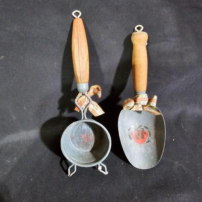 Country Folk Art Items (B1-JS)