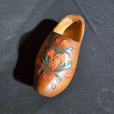 Country Folk Art Items (B1-JS)