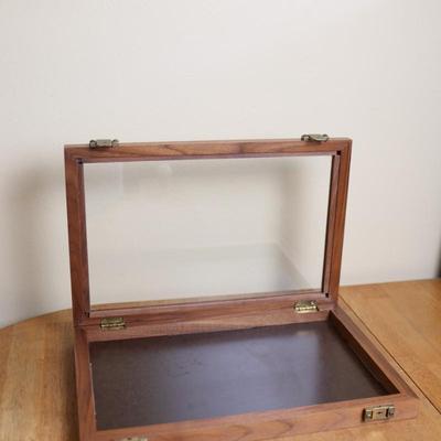 Display Box with Glass Lid