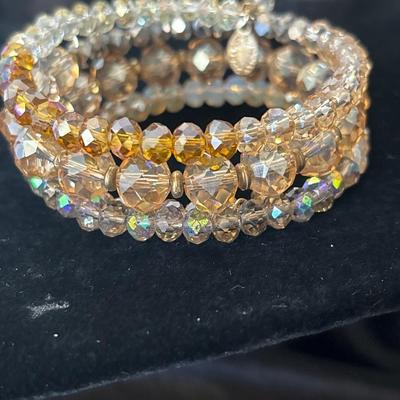 AJI New York glass beaded wire bracelet