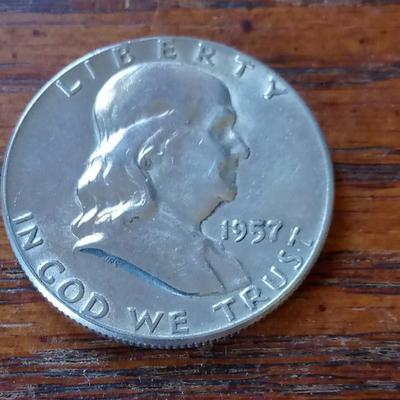 LOT 25 OLD 1957 SILVER HALF DOLLAR