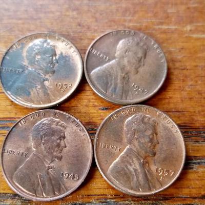 LOT 33 FOUR OLD WHEAT PENNIES IN GREAT SHAPE