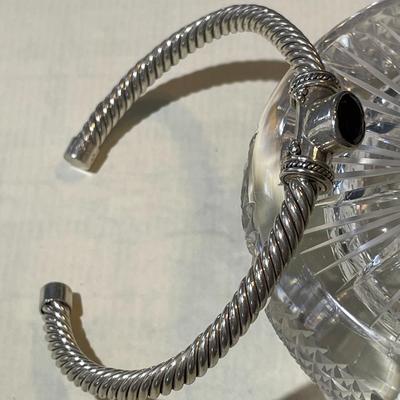 Vintage Heavy Sterling Silver Garnet Color Stone Standard Size Cable Cuff Bracelet in Good Preowned Condition.