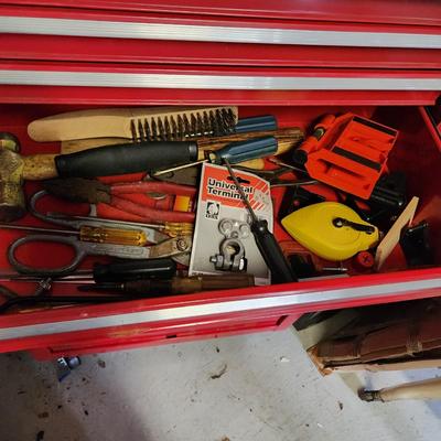 Popular Mechanics Tool Chest on Casters Includes some tools