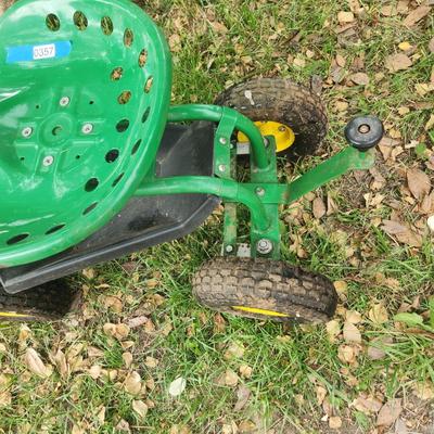 Green Garden Work Mobile Cart W Swivel Seat