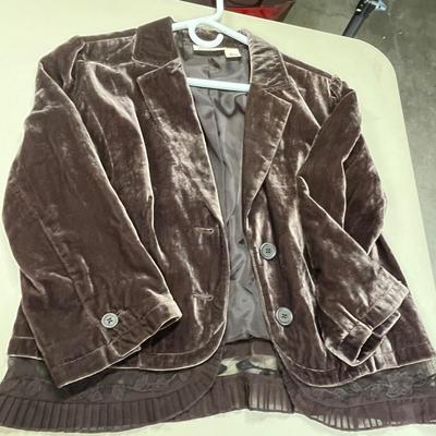 Women's tops